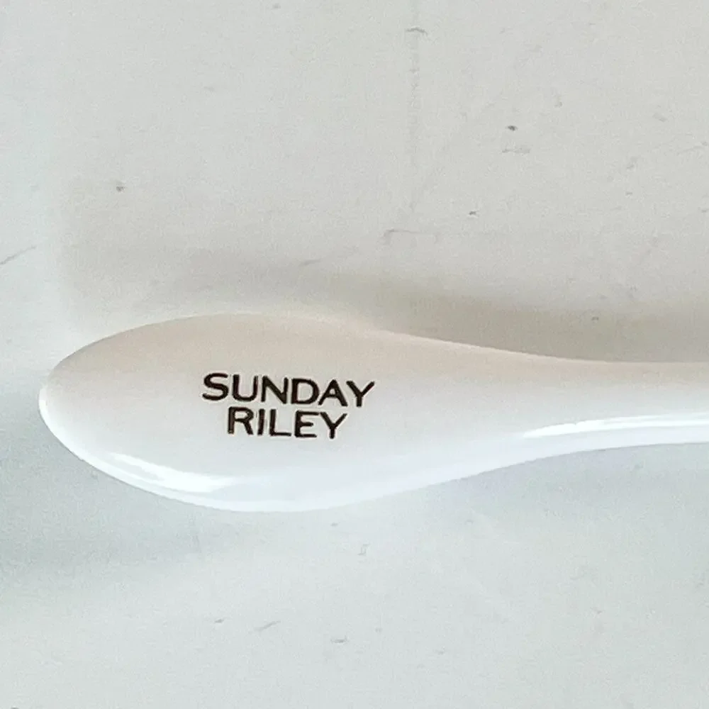 Sunday Riley Skincare MakeUp Facial Spatula Tool Scoop Mix Apply Smooth New